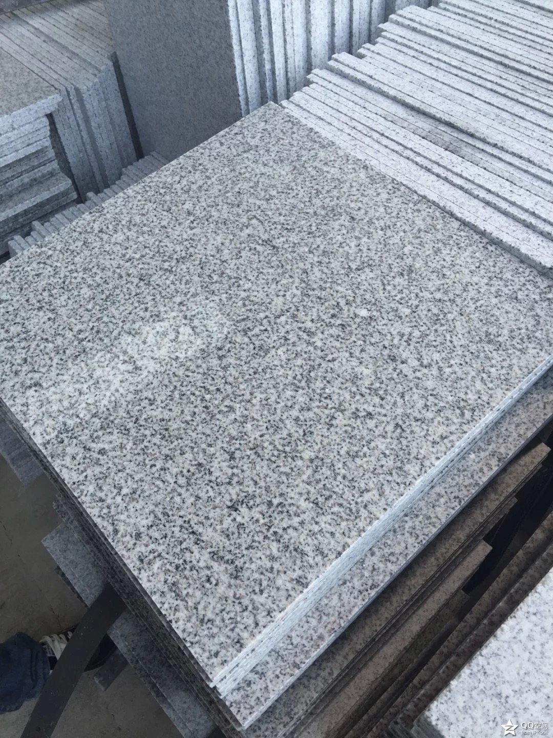 G603 Grey Granite Polished Tile