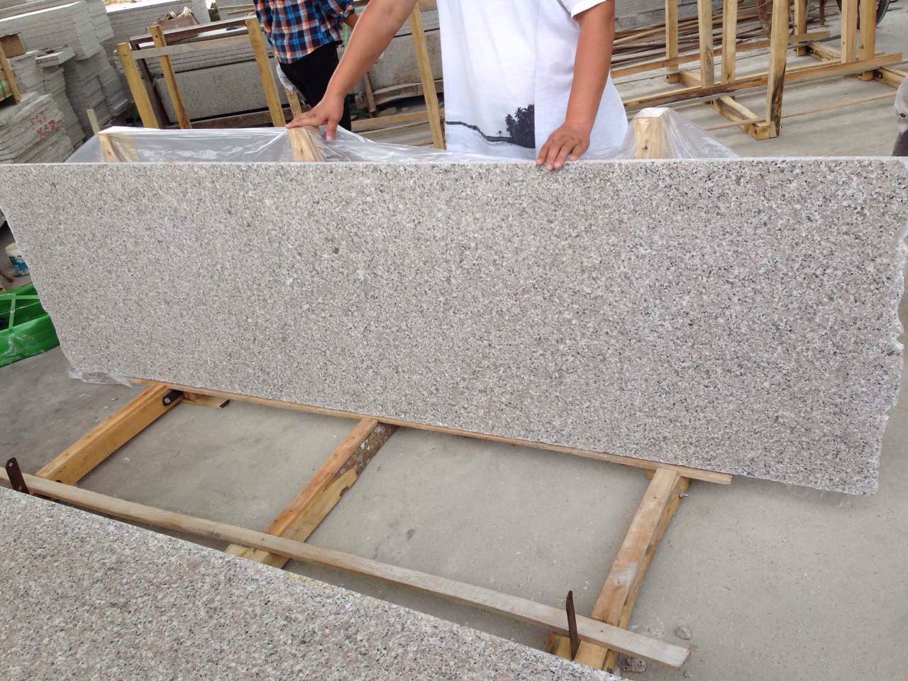China pink G635 granite tile polished granite slab