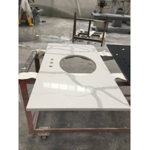 calacatta quartz top